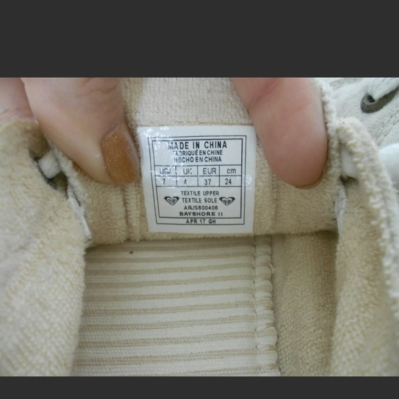 ROXY Bayshore Cream / Ivory Color Slip On Sneaker - Picture 2 of 6